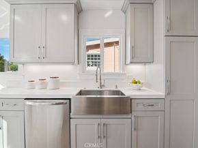 523 S Francisca Avenue, Redondo Beach CA 90277