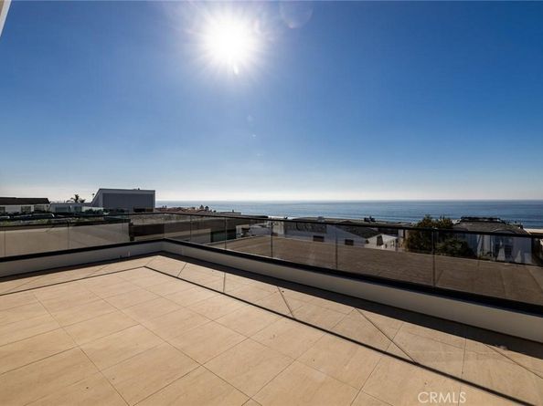 213 Bayview Drive, Manhattan Beach CA 90266