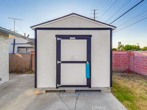 6513 Denmead Street, Lakewood CA 90713