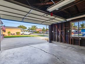 6513 Denmead Street, Lakewood CA 90713