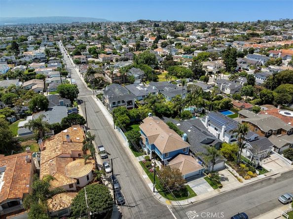 1760 9th Street, Manhattan Beach CA 90266