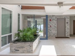 901 Ocean Avenue, Santa Monica CA 90403