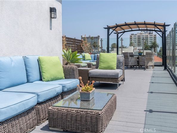 901 Ocean Avenue, Santa Monica CA 90403