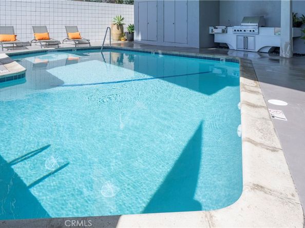 901 Ocean Avenue, Santa Monica CA 90403