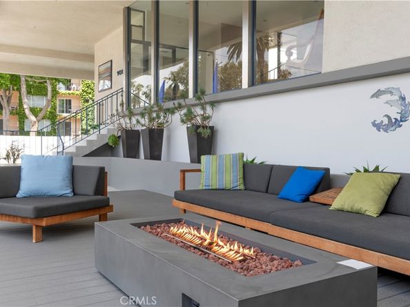 901 Ocean Avenue, Santa Monica CA 90403