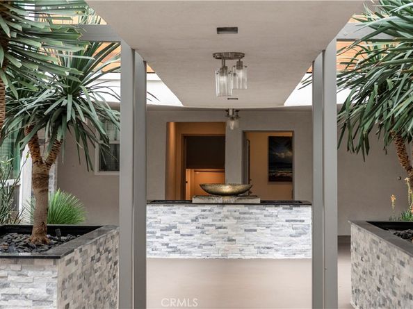 901 Ocean Avenue, Santa Monica CA 90403