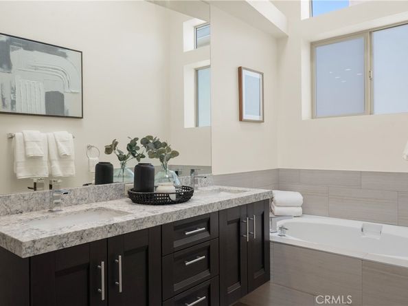 2205 Rockefeller Lane B, Redondo Beach CA 90278