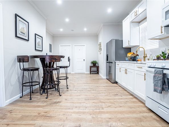 1035 S Catalina Street, Los Angeles CA 90006