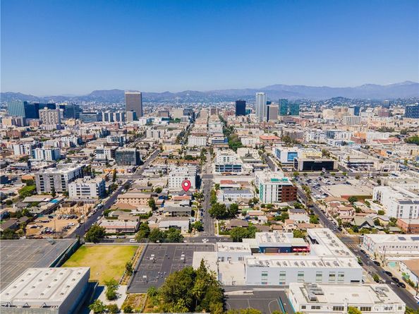 1035 S Catalina Street, Los Angeles CA 90006