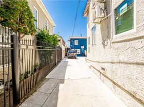 1035 S Catalina Street, Los Angeles CA 90006