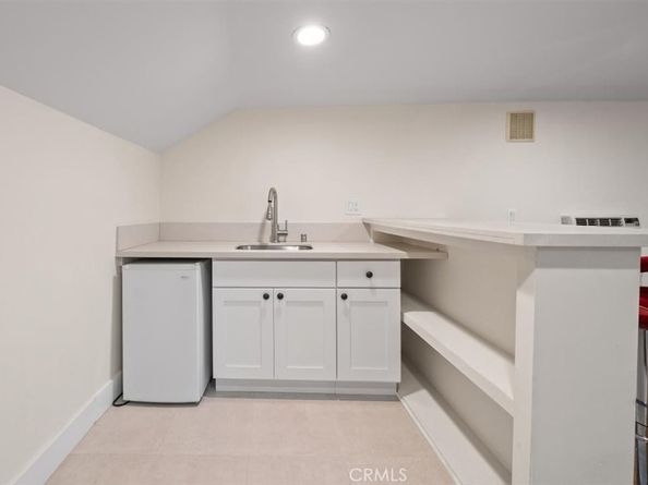 268 S Norton Avenue, Los Angeles CA 90004