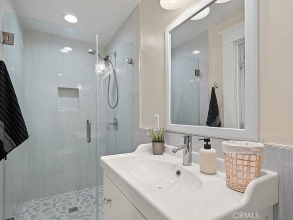268 S Norton Avenue, Los Angeles CA 90004