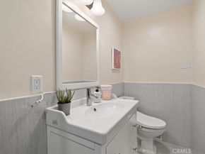 268 S Norton Avenue, Los Angeles CA 90004