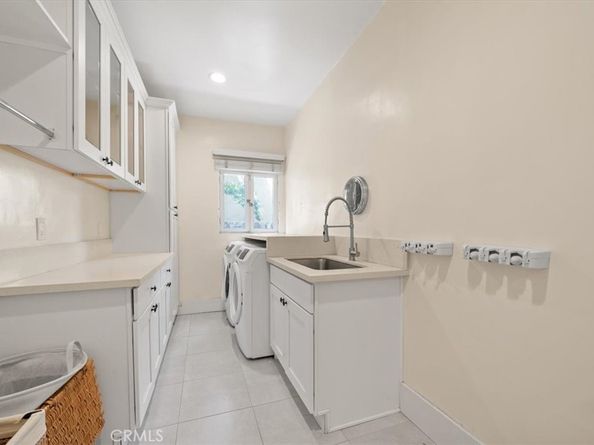 268 S Norton Avenue, Los Angeles CA 90004