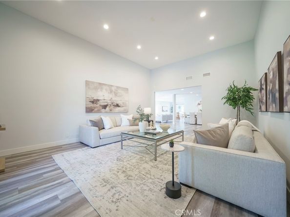 22046 Kinzie Street, Chatsworth CA 91311