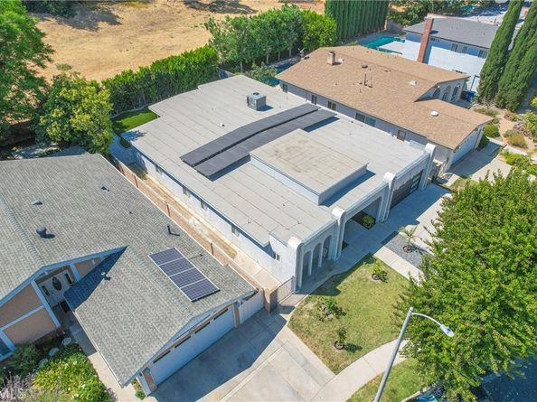 22046 Kinzie Street, Chatsworth CA 91311
