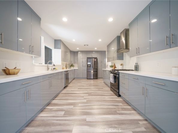 22046 Kinzie Street, Chatsworth CA 91311
