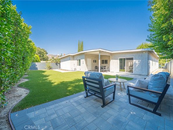 22046 Kinzie Street, Chatsworth CA 91311