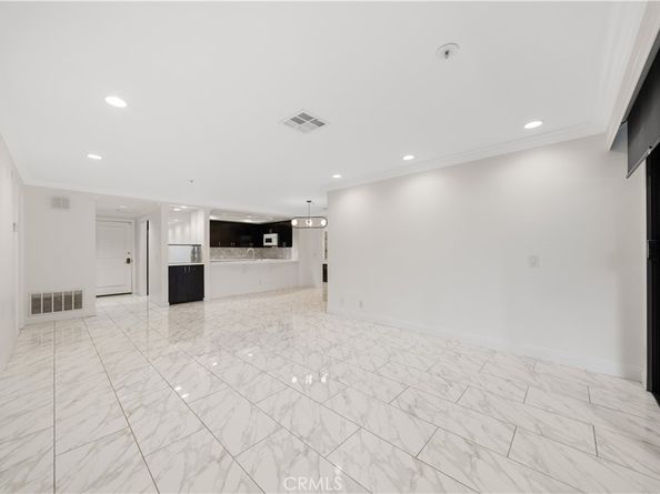 880 W 1st Street 309, Los Angeles CA 90012