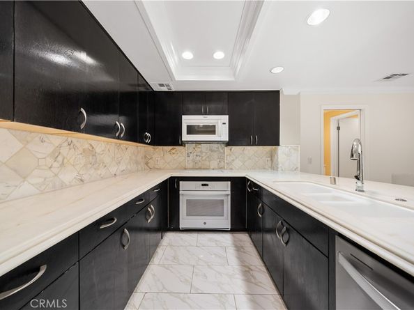 880 W 1st Street 309, Los Angeles CA 90012