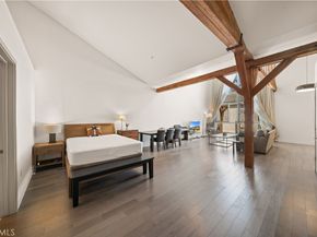 527 Molino Street 213, Los Angeles CA 90013