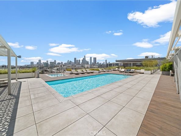 527 Molino Street 213, Los Angeles CA 90013