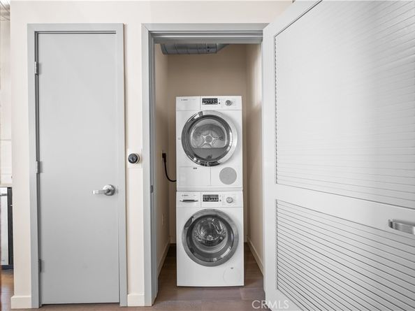 527 Molino Street 213, Los Angeles CA 90013