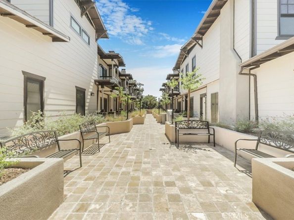 569 Lincoln Avenue 4, Pasadena CA 91103