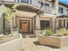 569 Lincoln Avenue 4, Pasadena CA 91103