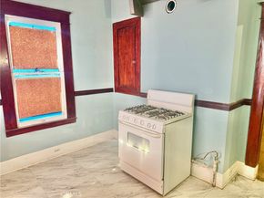 860 W 54th, Los Angeles CA 90037