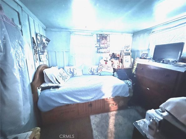 860 W 54th, Los Angeles CA 90037