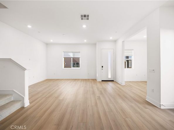 289 Shoveler, Irvine CA 92618