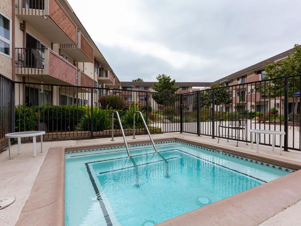 5585 E Pacific Coast Highway 132, Long Beach CA 90804