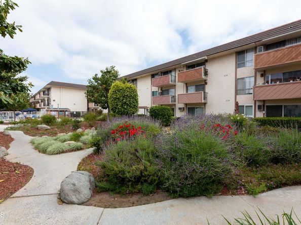 5585 E Pacific Coast Highway 132, Long Beach CA 90804