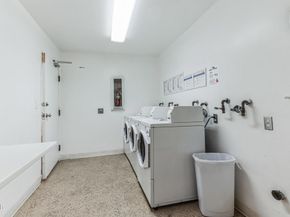 5585 E Pacific Coast Highway 132, Long Beach CA 90804