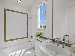 28 Sandy Cv, Newport Coast CA 92657