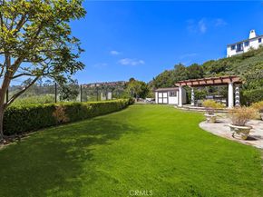 28 Sandy Cv, Newport Coast CA 92657