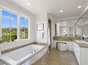 28 Sandy Cv, Newport Coast CA 92657
