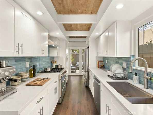 327 62nd Street, Newport Beach CA 92663