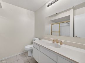 576 N Bellflower 101, Long Beach CA 90814