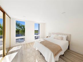 4001 Warner, Huntington Beach CA 92649