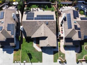 1233 Rocky Point Way, Escondido CA 92026