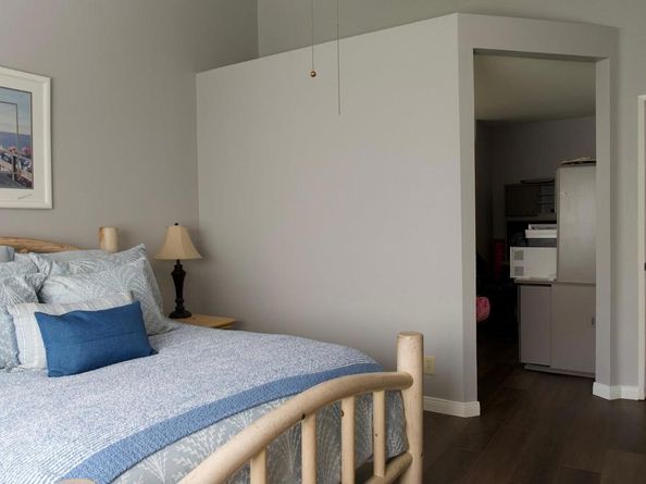 1233 Rocky Point Way, Escondido CA 92026