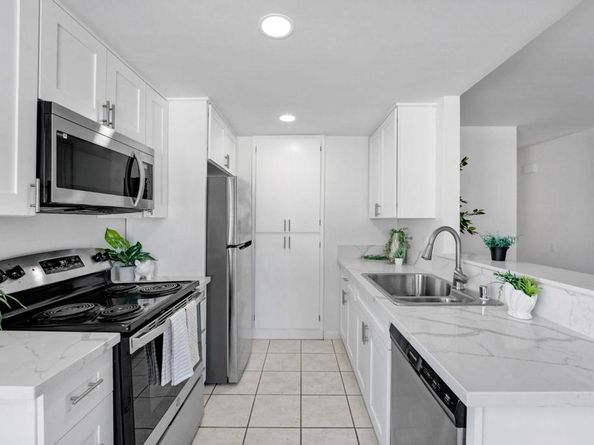 853 Dana Point Way, Oceanside CA 92058