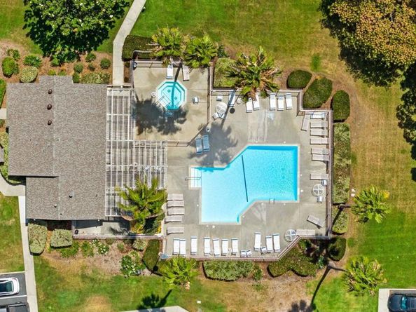 853 Dana Point Way, Oceanside CA 92058