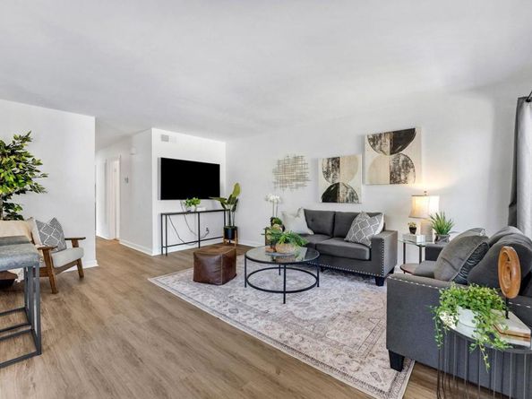 853 Dana Point Way, Oceanside CA 92058