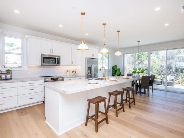 983 La Rueda Drive, Vista CA 92084