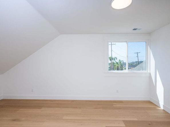 983 La Rueda Drive, Vista CA 92084