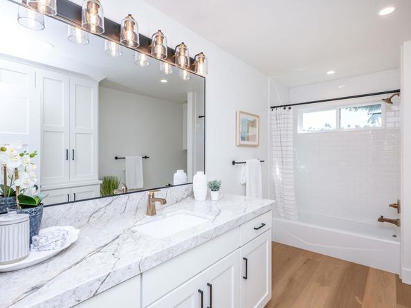 983 La Rueda Drive, Vista CA 92084
