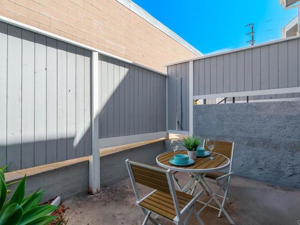 2021 Carnegie Lane Apt 7, Redondo Beach CA 90278